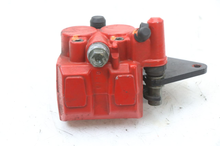 photo de ÉTRIER DE FREIN AVANT SYM X-PRO 4T 50 (2014 - 2021) - Gros plan technique