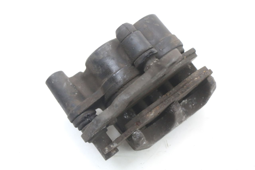 photo de ÉTRIER DE FREIN AVANT PIAGGIO X8 125 (2004 - 2007) - Gros plan technique