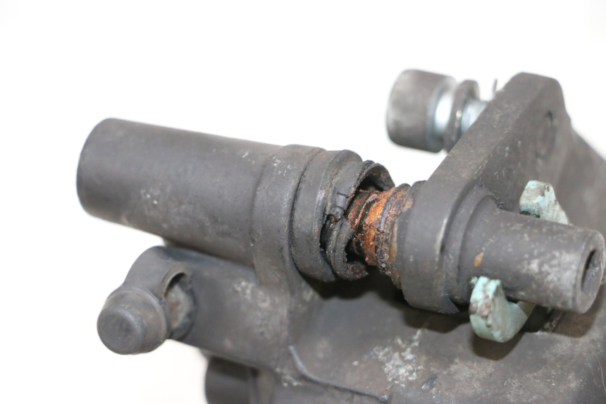 photo de ÉTRIER DE FREIN AVANT PIAGGIO X8 125 (2004 - 2007) - Points de fixation