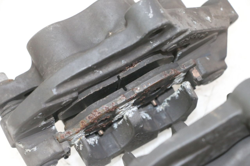 photo de ETRIER FREIN AVANT YAMAHA XJ6 ABS 600 (2008 - 2016) - Zoom état d’usage