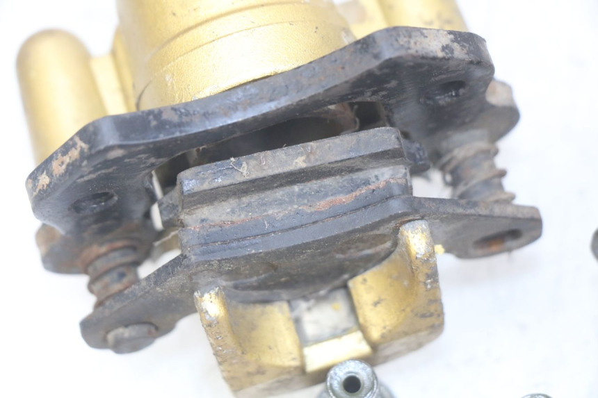 photo de ÉTRIER DE FREIN AVANT SHINERAY XY250 STXE 250 (2006 - 2012) - Points de fixation