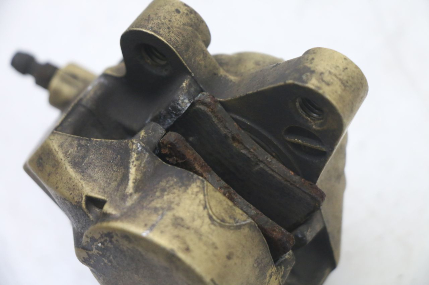 photo de ETRIER FREIN AVANT YAMAHA AEROX 50 (1997 - 2006) - État de surface