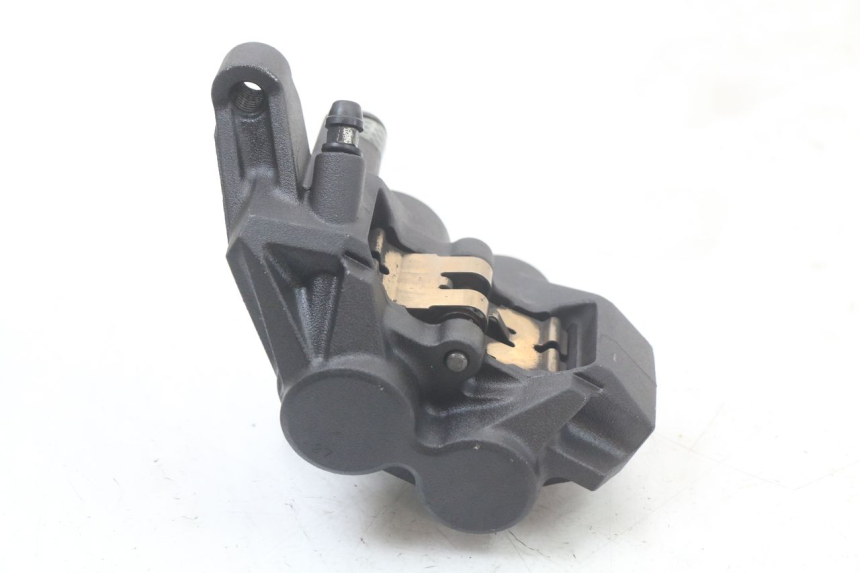 photo de ETRIER FREIN AVANT YAMAHA FZ1 FAZER 1000 (2007 - 2009) - Points de fixation