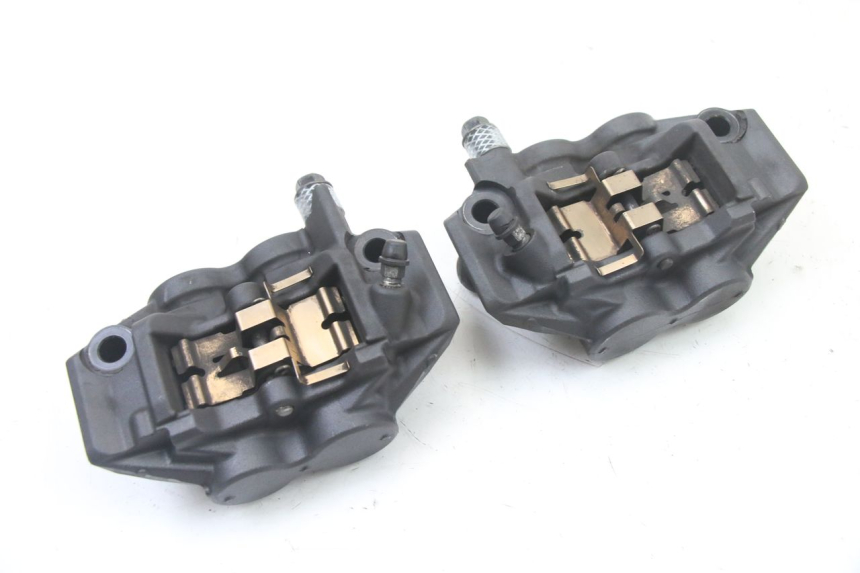 photo de ETRIER FREIN AVANT YAMAHA YP T-MAX TMAX 530 (2017 - 2020) - Autre angle de vue