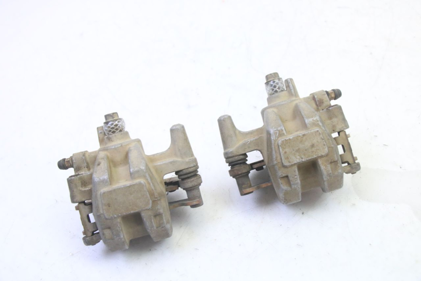 photo de ETRIER FREIN AVANT YAMAHA YFM GRIZZLY 550 (2008 - 2015) - Autre angle de vue