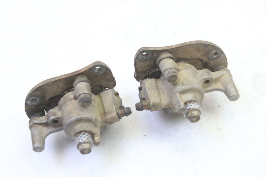 photo de ETRIER FREIN AVANT YAMAHA YFM GRIZZLY 550 (2008 - 2015) - Gros plan technique