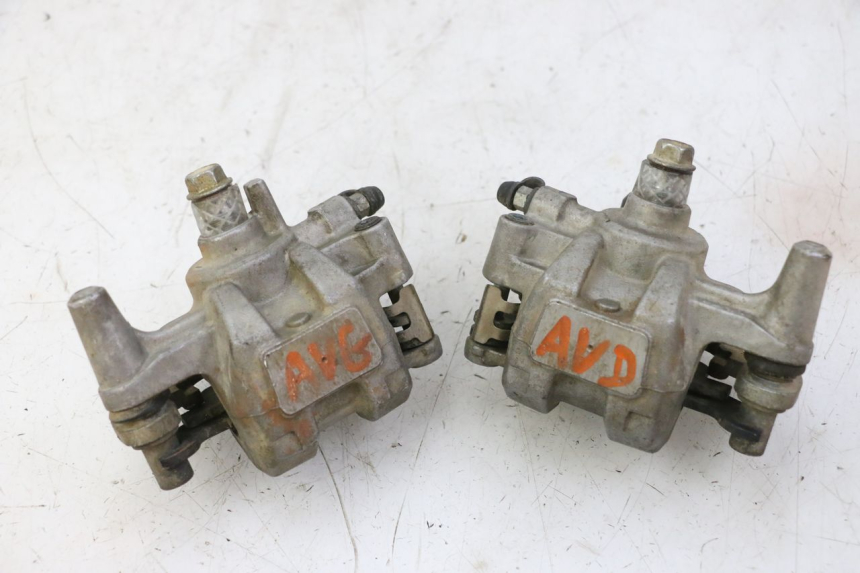 photo de ETRIER FREIN AVANT YAMAHA YFM R RAPTOR 250 (2008 - 2014) - Autre angle de vue