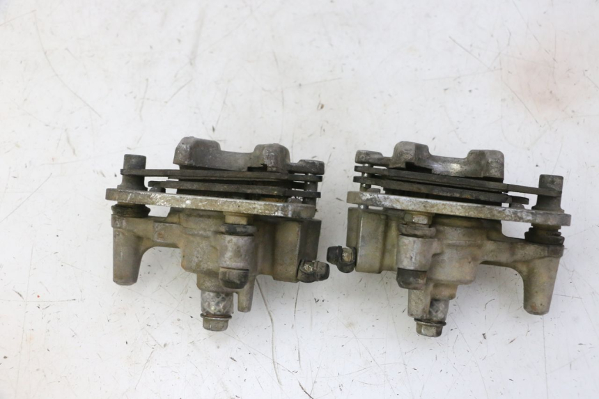 photo de ETRIER FREIN AVANT YAMAHA YFM R RAPTOR 250 (2008 - 2014) - Gros plan technique