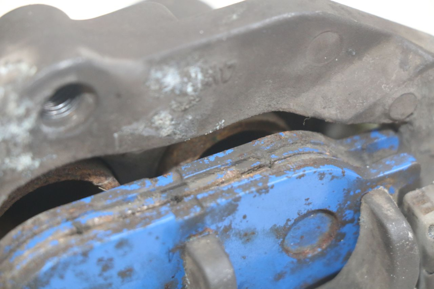 photo de ÉTRIER DE FREIN AVANT YAMAHA YP MAJESTY 400 (2004 - 2008) - Détail de la pièce