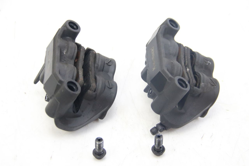 photo de ÉTRIER DE FREIN AVANT KAWASAKI Z ABS 1000 (2014 - 2020) - Gros plan technique