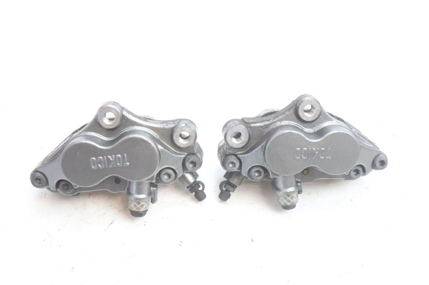 photo de ETRIER FREIN AVANT KAWASAKI ZZR 600 (1995 - 2004) - Gros plan technique