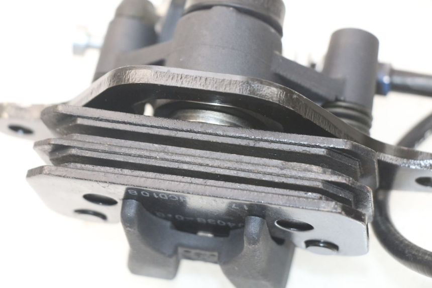 photo de ETRIER FREIN ROLL LOCK PEUGEOT METROPOLIS 400 (2017 - 2020) - Autre angle de vue