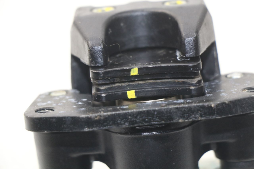 photo de ETRIER FREIN ROLL LOCK PIAGGIO MP3 HPE 500 (2019 - 2022) - Autre angle de vue