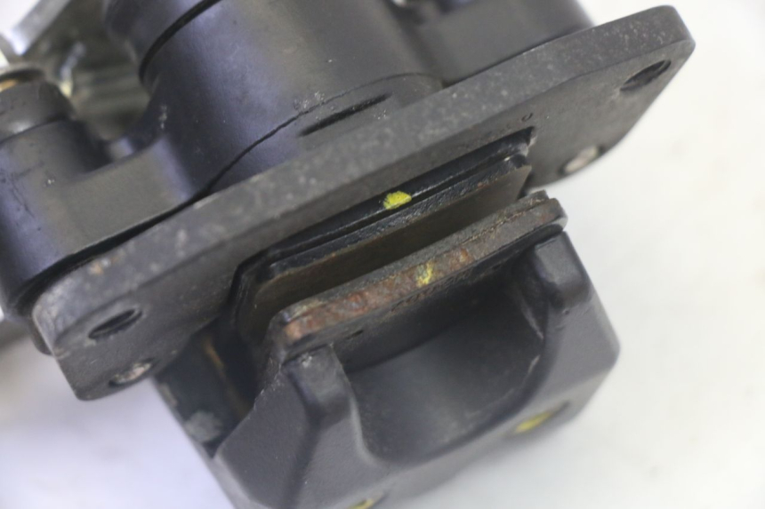 photo de ETRIER FREIN ROLL LOCK PIAGGIO MP3 LT 300 (2010 - 2016) - Points de fixation