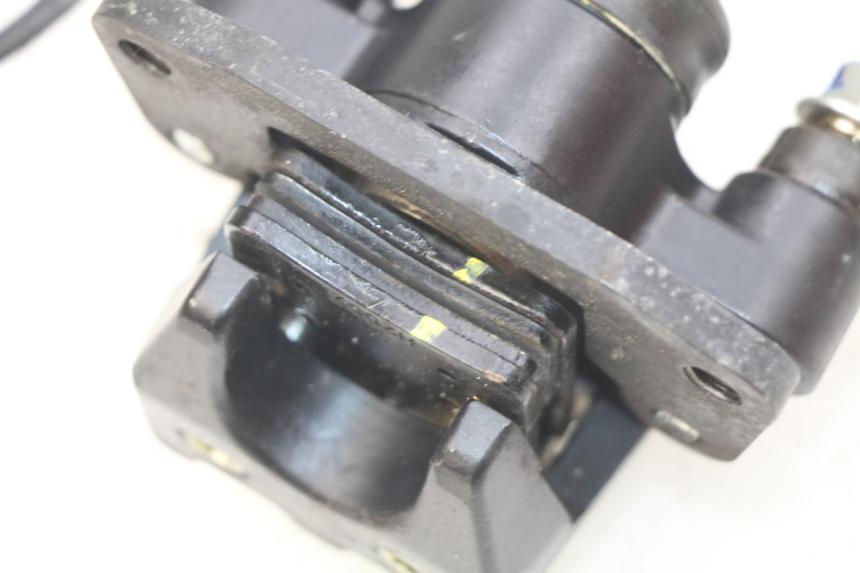 photo de ÉTRIER DE FREIN ROLL LOCK PIAGGIO MP3 500 (2011 - 2015) - Autre angle de vue