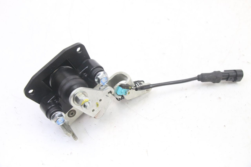 photo de ETRIER FREIN ROLL LOCK PIAGGIO MP3 500 (2014 - 2017) - Gros plan technique