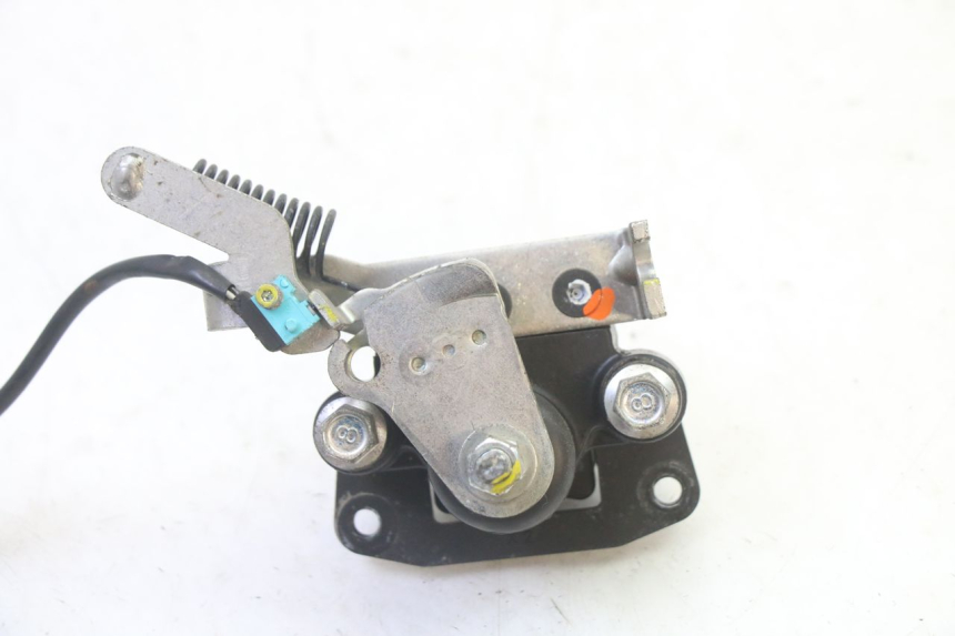 photo de ETRIER FREIN ROLL LOCK PIAGGIO MP3 RL 250 (2006 - 2010) - Détail de la pièce
