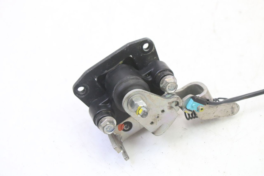 photo de ETRIER FREIN ROLL LOCK PIAGGIO MP3 RL 250 (2006 - 2010) - Points de fixation