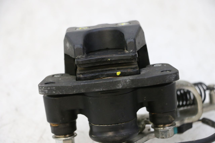 photo de ÉTRIER DE FREIN ROLL LOCK PIAGGIO MP3 500 (2011 - 2015) - Zoom état d’usage