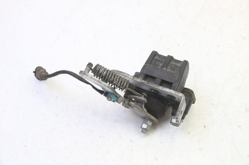 photo de ÉTRIER DE FREIN ROLL LOCK PIAGGIO MP3 125 (2006 - 2014) - Zoom état d’usage