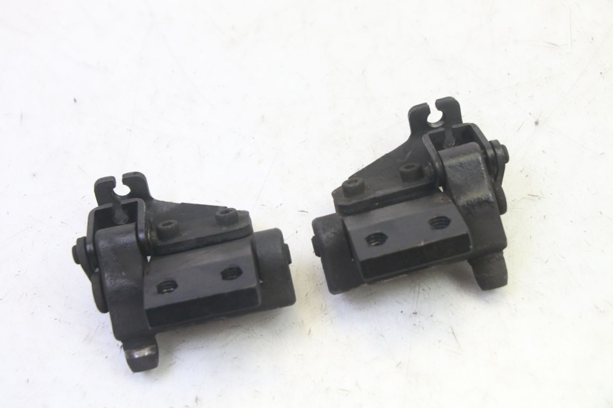 photo de ETRIER PARKING QUADRO 4 4D 350 (2015 - 2018) - Autre angle de vue