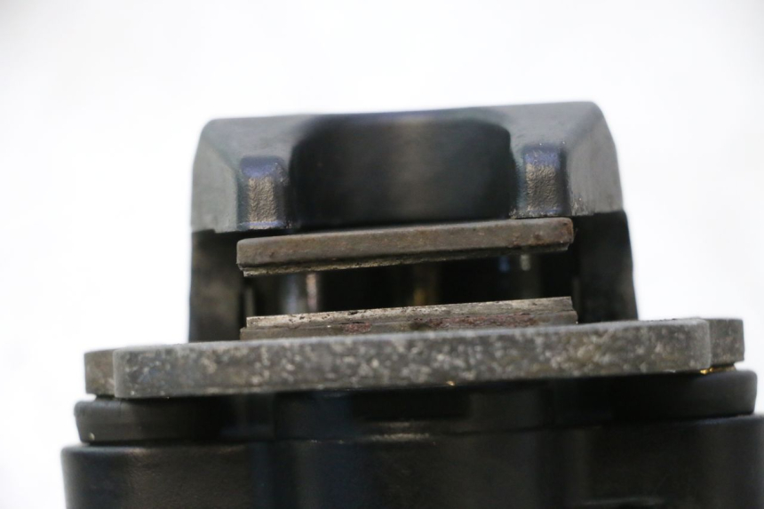 photo de ETRIER PARKING PIAGGIO MP3 500 (2011 - 2015) - Zoom état d’usage