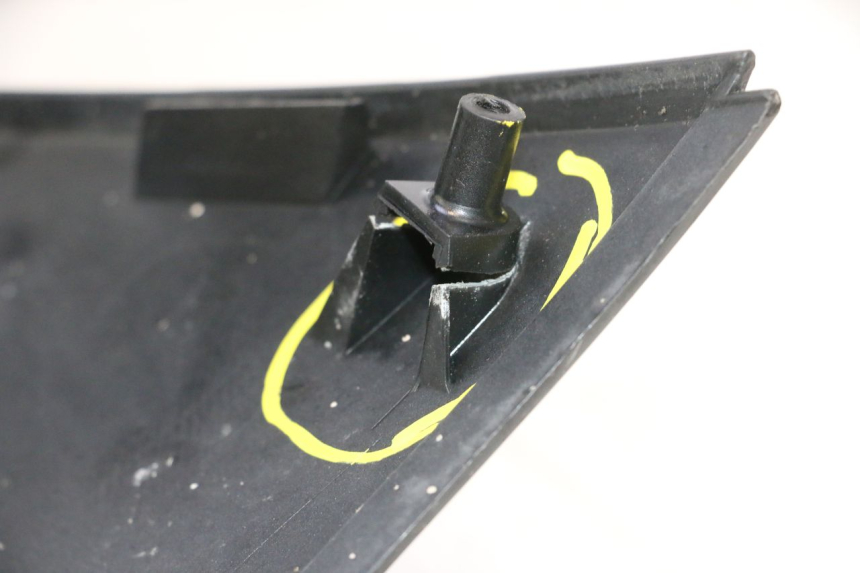photo de FACE AVANT SUZUKI BURGMAN EXECUTIVE ABS 650 (2006 - 2012) - Gros plan technique