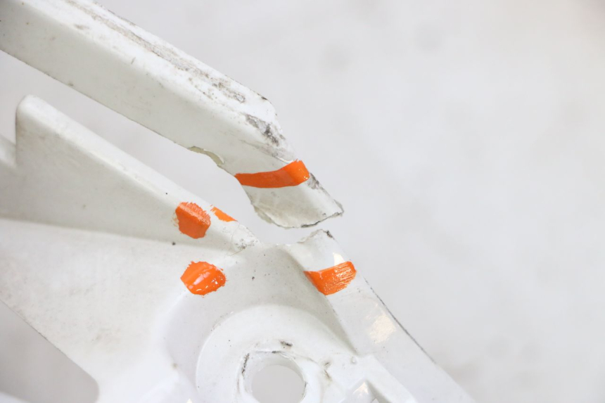 photo de FACE AVANT INFERIEUR PEUGEOT CITYSTAR 50 (2013 - 2017) - État de surface