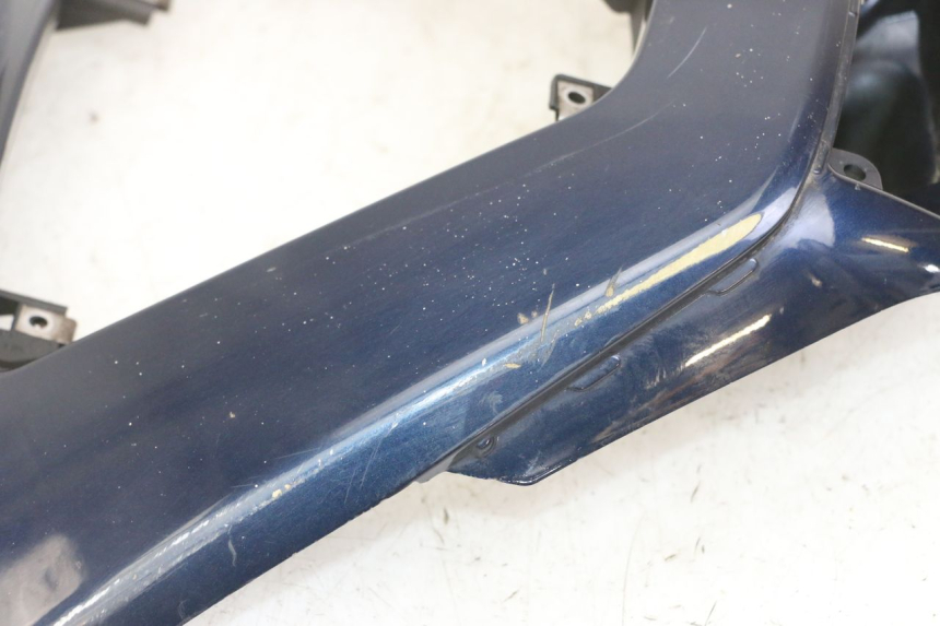 photo de FACE AVANT INFERIEUR PIAGGIO MP3 LT 300 (2010 - 2016) - Autre angle de vue