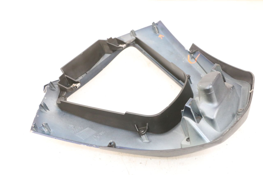 photo de FACE AVANT INFERIEUR PIAGGIO MP3 RL 250 (2006 - 2010) - Points de fixation