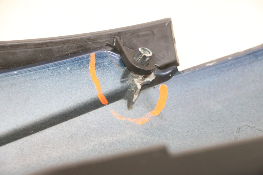 photo de FACE AVANT INFERIEUR PIAGGIO MP3 RL 250 (2006 - 2010) - Marquages et références