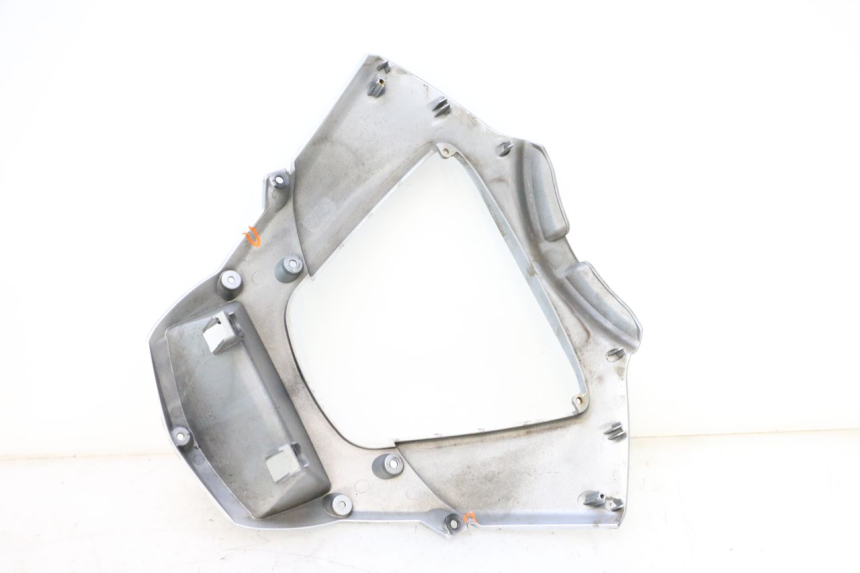 photo de FACE AVANT INFERIEUR PIAGGIO MP3 125 (2006 - 2014) - Gros plan technique