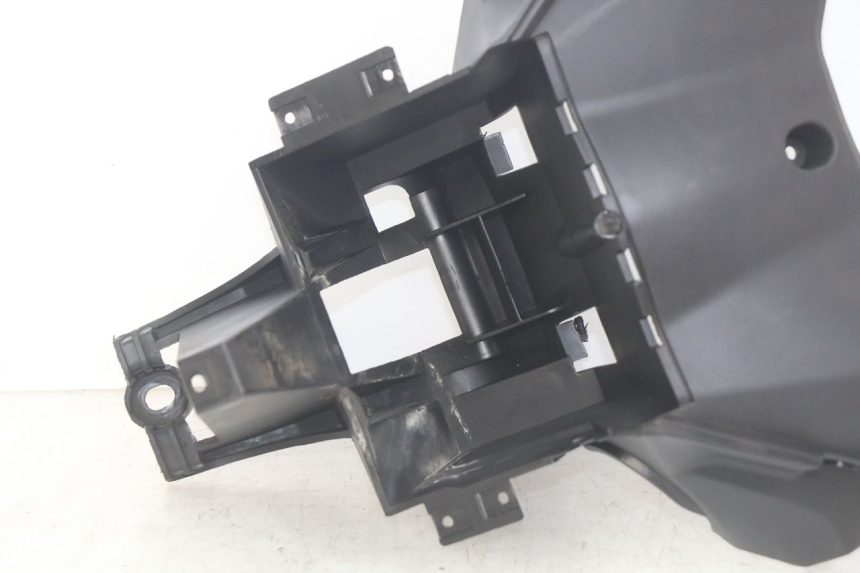 photo de FACE AVANT INTERIEUR NECO ALEXONE 125 (2017 - 2024) - Points de fixation