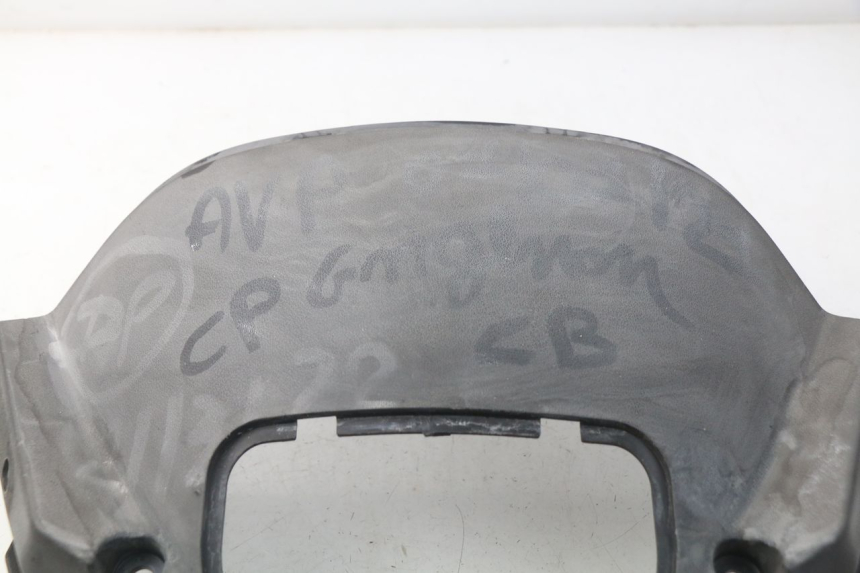 photo de FACE AVANT INTERIEUR KYMCO DINK STREET 125 (2009 - 2014) - Autre angle de vue