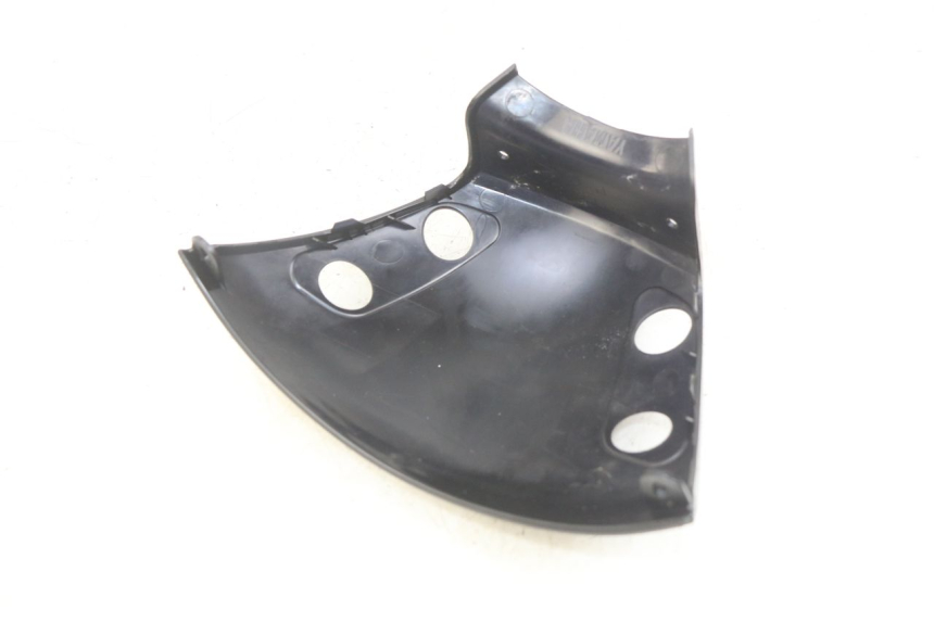 photo de FACE AVANT INTERIEUR YAMAHA HW XENTER 125 (2011 - 2017) - Autre angle de vue