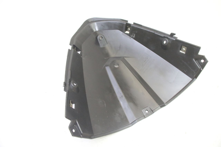 photo de FACE AVANT INTERIEUR SYM JET 14 4T 50 (2018 - 2022) - Gros plan technique