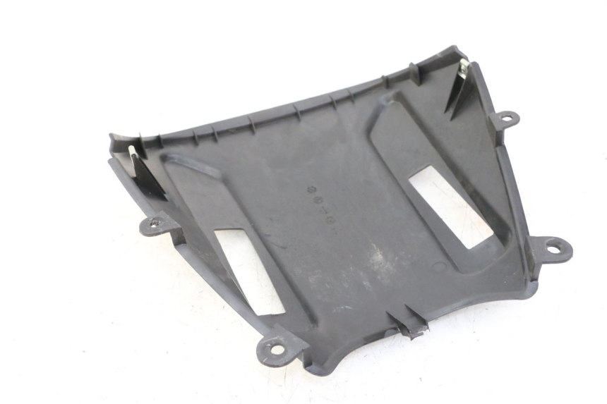 photo de FACE AVANT INTERIEUR KYMCO XCITING 500 (2007 - 2010) - Détail de la pièce