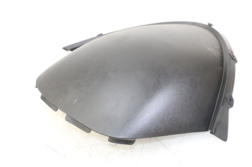 photo de FACE AVANT INTERIEUR SUZUKI UH BURGMAN 125 (2002 - 2006) - Gros plan technique