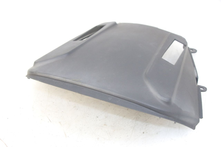 photo de FACE AVANT INTERIEUR KYMCO X-CITING XCITING 400 (2014 - 2018) - Gros plan technique