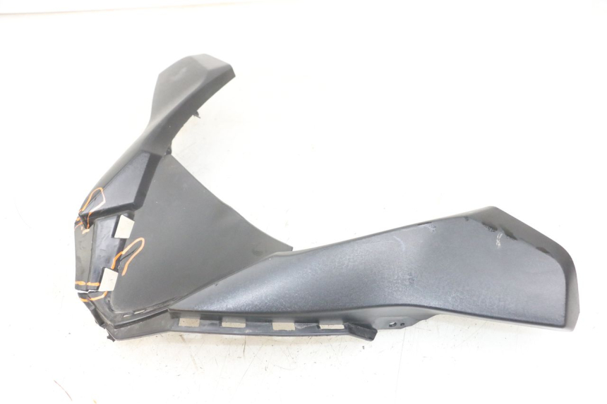 photo de FACE AVANT INTERIEUR YAMAHA XMAX X-MAX ABS 125 (2017 - 2020) - Vue d’ensemble