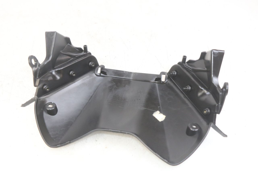 photo de FACE AVANT INTERIEUR YAMAHA X-MAX XMAX 125 (2010 - 2013) - Gros plan technique