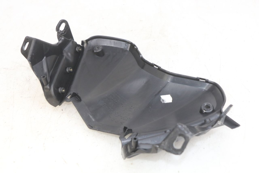 photo de FACE AVANT INTERIEUR YAMAHA X-MAX XMAX 125 (2010 - 2013) - Zoom état d’usage