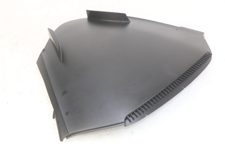 photo de FACE AVANT INTERIEUR YAMAHA YP MAJESTY 400 (2004 - 2008) - Autre angle de vue