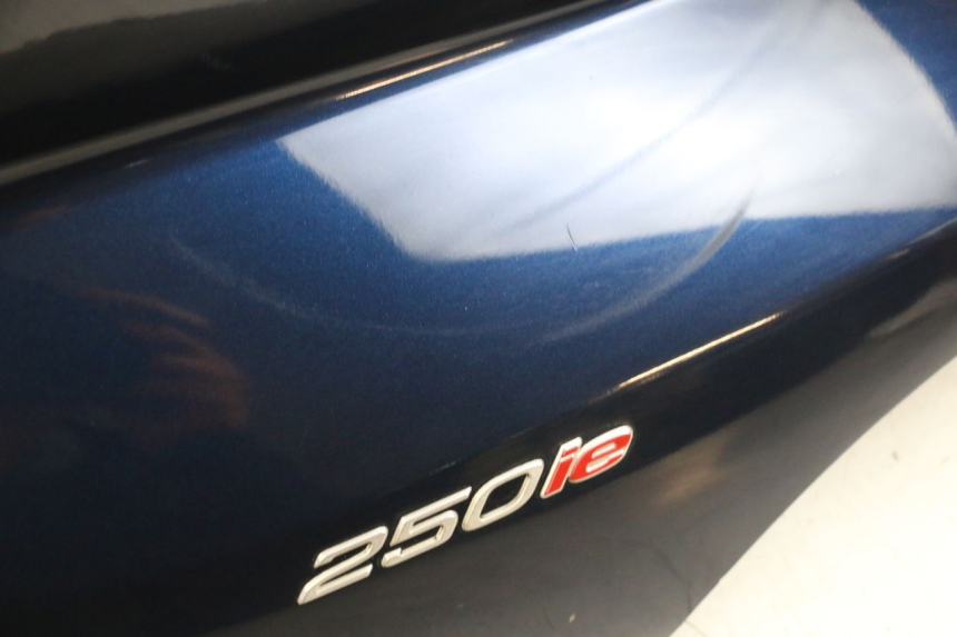 photo de FACE AVANT PIAGGIO MP3 RL 250 (2006 - 2010) - Zoom état d’usage