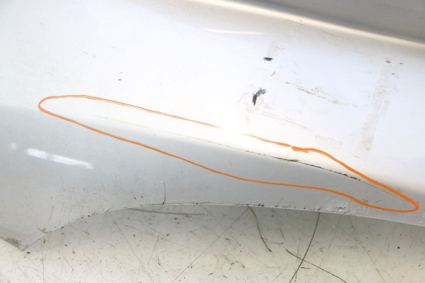 photo de FACE AVANT PIAGGIO MP3 125 (2006 - 2014) - Gros plan technique