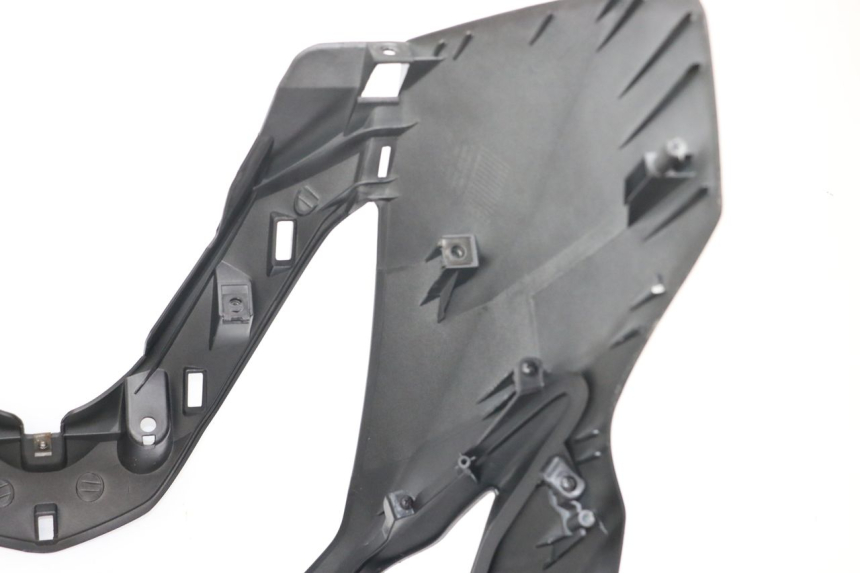 photo de FACE AVANT DAELIM S3 125 (2010 - 2017) - Points de fixation