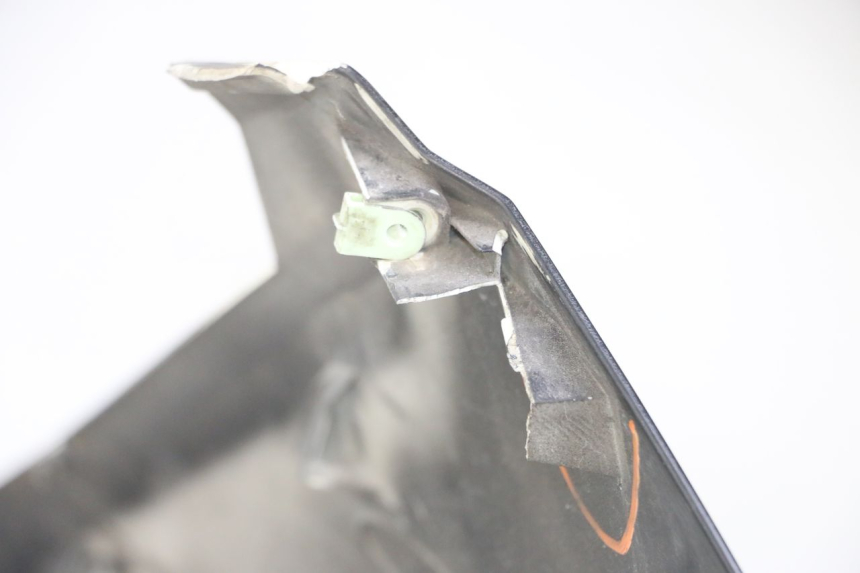 photo de FACE AVANT PEUGEOT SATELIS COMPRESSOR K15 125 (2006 - 2009) - Gros plan technique