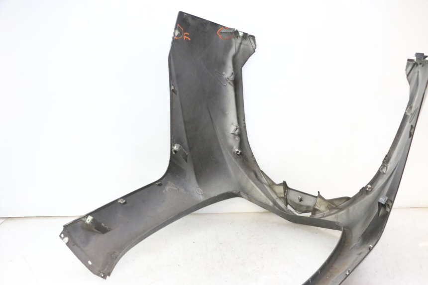 photo de FACE AVANT PEUGEOT SATELIS 125 (2006 - 2009) - Autre angle de vue