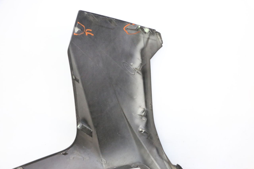 photo de FACE AVANT PEUGEOT SATELIS 125 (2006 - 2009) - Points de fixation