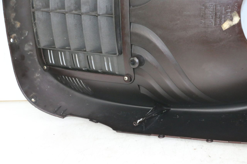 photo de FACE AVANT APRILIA SCARABEO GT TOURING 125 (1999 - 2005) - Zoom composants